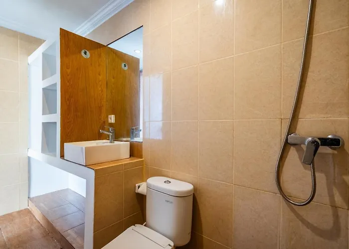 Lumturi House - Centrally Located Seminyak