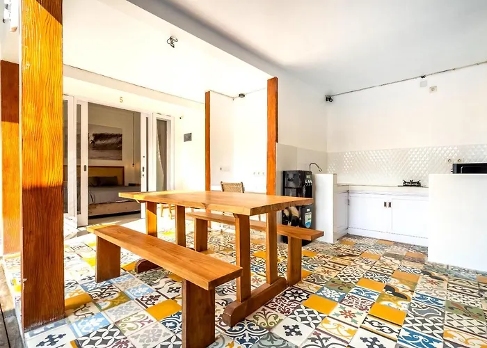 Maison d'hôtes Lumturi House - Centrally Located *